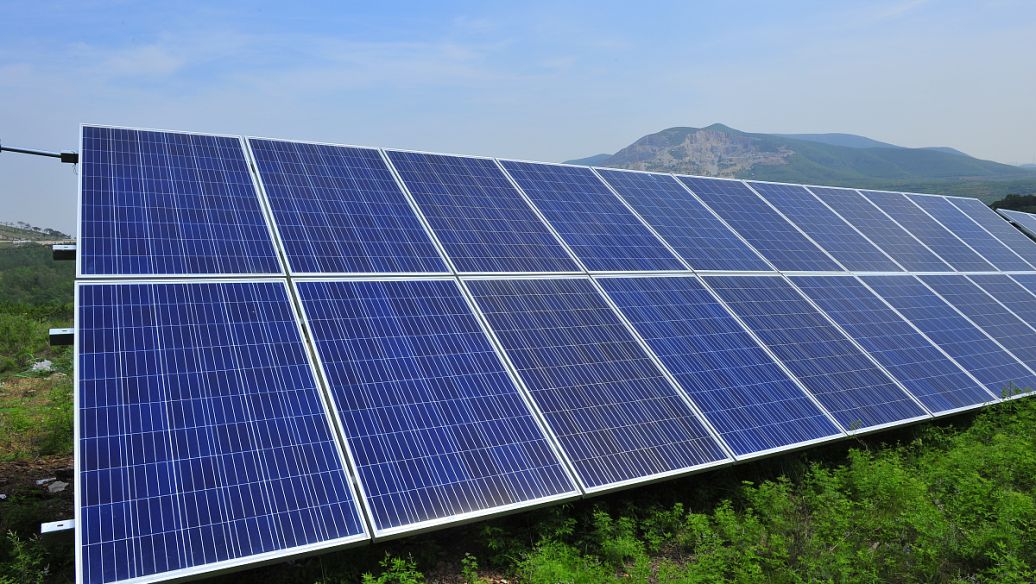  Your Solar Panels Can Pay You: The Grid-Tied Secret