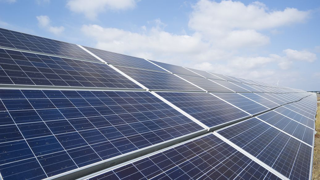  Your Solar Panels Can Pay You: The Grid-Tied Secret