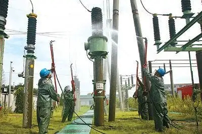 Substation Live-Line Washing: Smart Tech for Safety & Efficiency