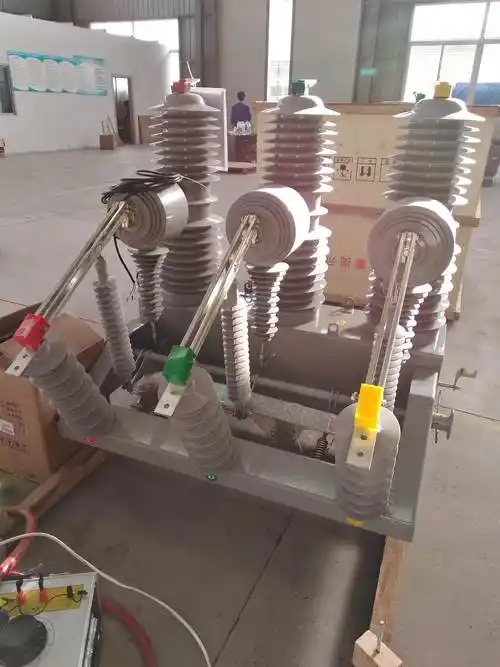 How to Analyze & Resolve 35kV Circuit Breaker Faults