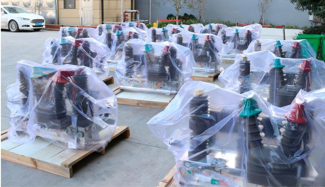 ZW32-12 12kV Outdoor Vacuum Circuit Breaker ZW32-12 12kV Outdoor Vacuum Circuit Breaker