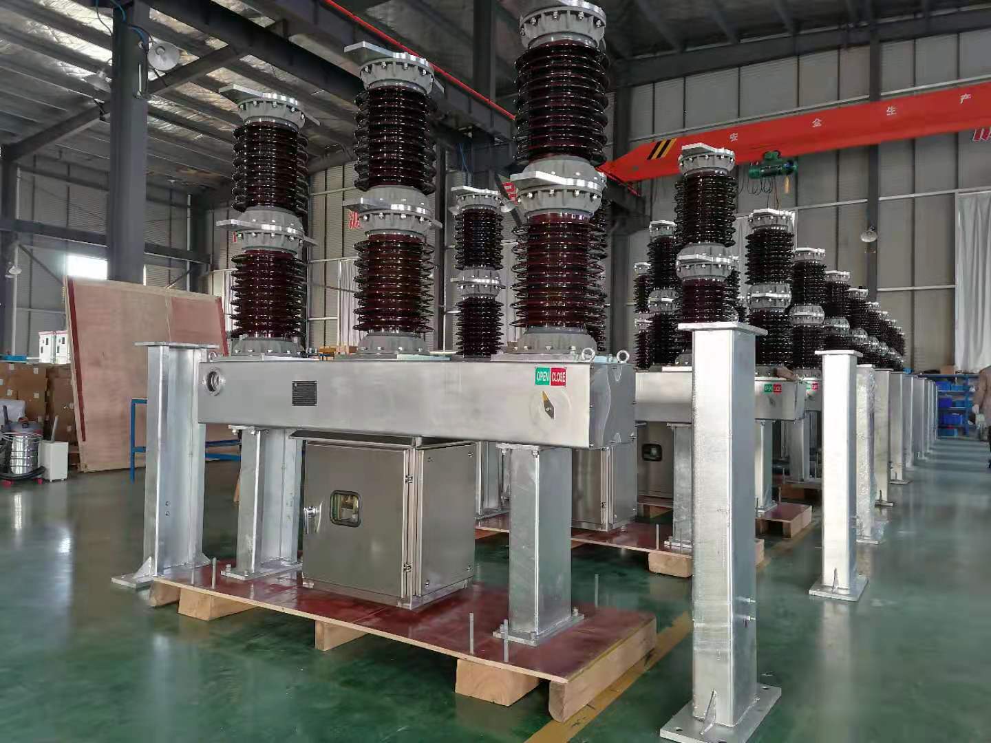 Why SF6 Circuit Breakers Dominate Medium and High Voltage