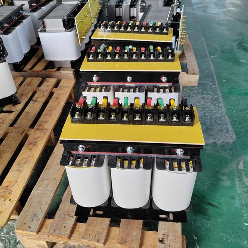 Что такое автотрансформатор: принцип работы и область применения