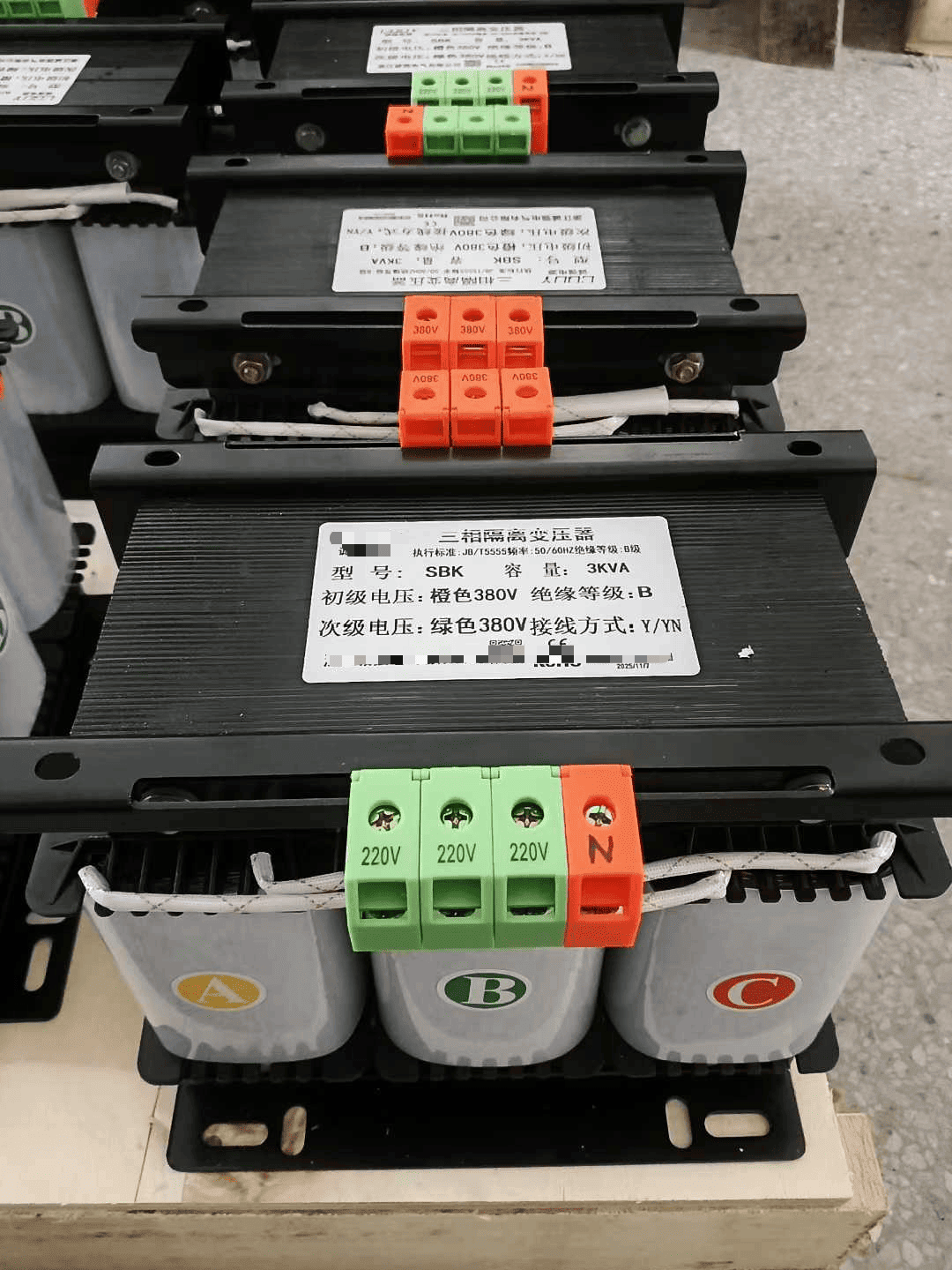 Что такое автотрансформатор: принцип работы и область применения