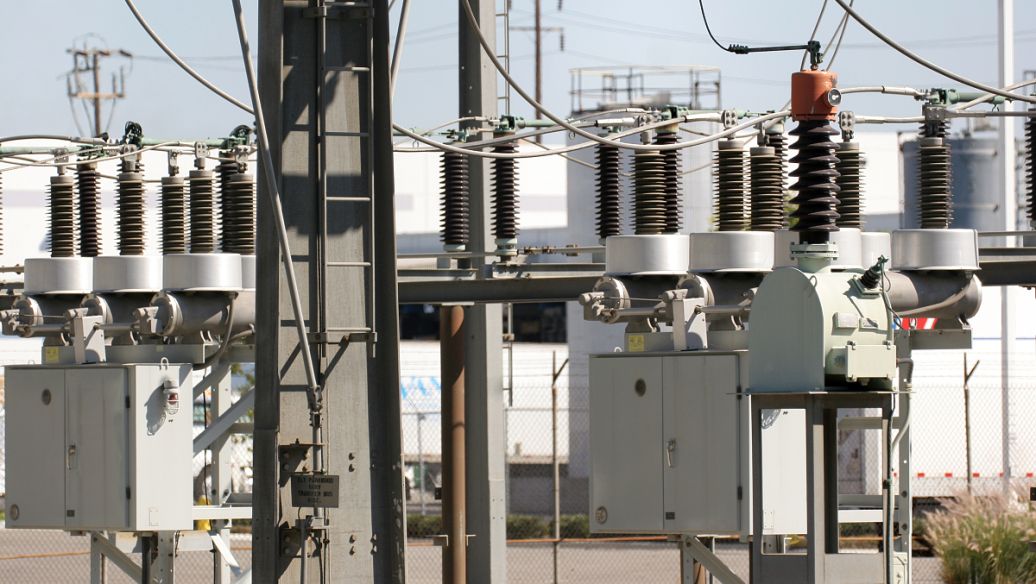 Руководство по автоматическому снижению мощности с помощью вакуумных выключателей