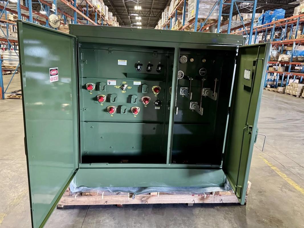 How does a pad mounted transformer work​？