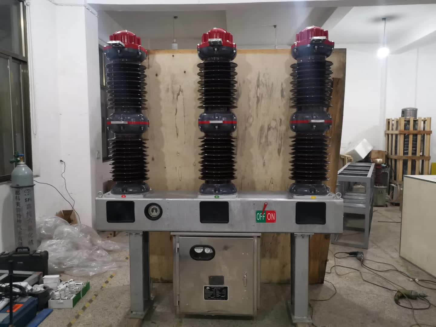 Is Sulfur Hexafluoride in SF6 Circuit Breakers Toxic?