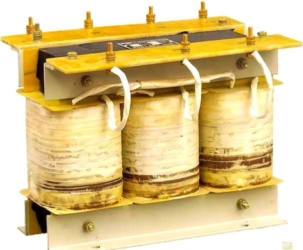 How Does a 3-Phase Transformer Work? Operation, Connections, and Real-World Analy