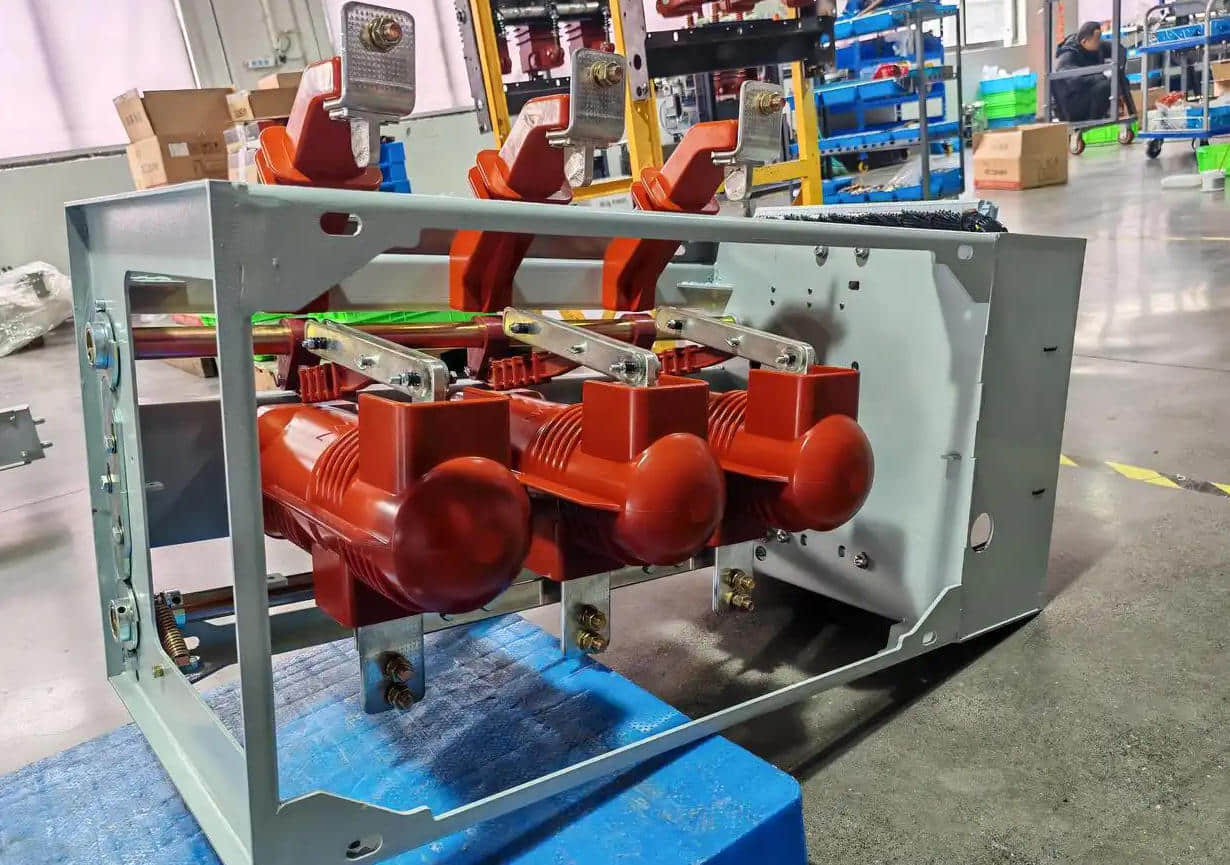 VSD-12GD Indoor Three-position Solid-sealed Vacuum Circuit Breaker