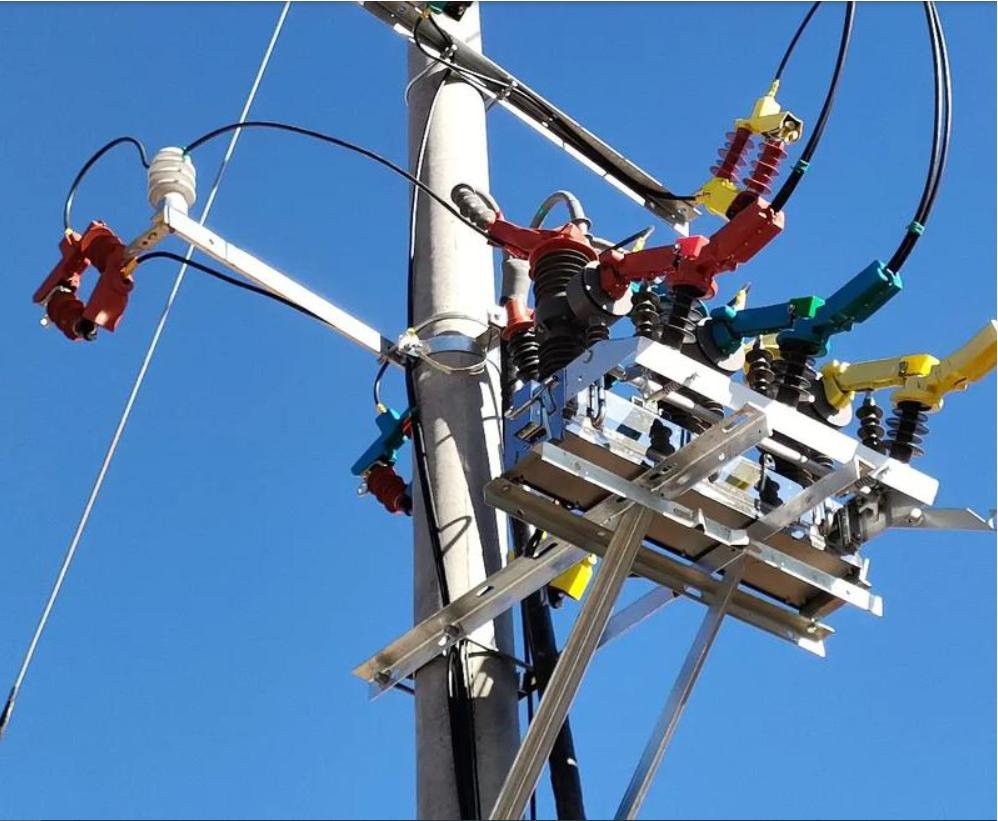 How to Troubleshoot Damaged Outdoor Vacuum Circuit Breakers