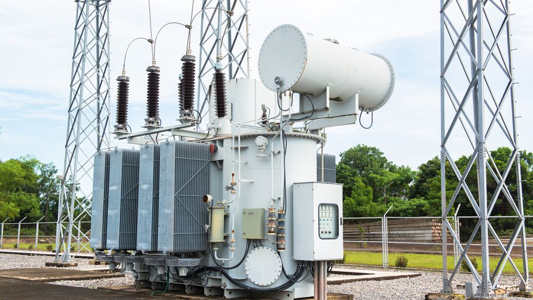 What Is a 3-Phase Transformer? Working Principle, Types, Connections, and Industrial Applications What Is a 3-Phase Transformer? Working Principle, Types, Connections, and Industrial Applications
