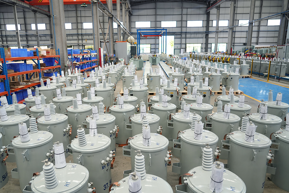 Single Phase Transformer Guide: Working Principle, Construction, Types, Efficiency, Applications Single Phase Transformer Guide: Working Principle, Construction, Types, Efficiency, Applications