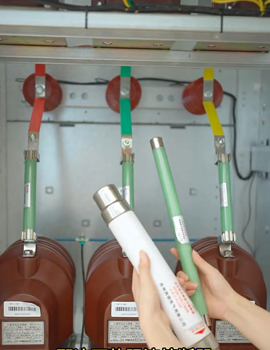 XRNP vs XRNT: Differences of High-Voltage Current-Limiting Fuses for PT and Transformer Protection XRNP vs XRNT: Differences of High-Voltage Current-Limiting Fuses for PT and Transformer Protection